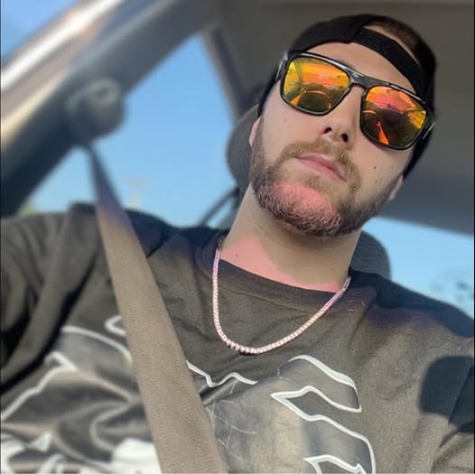 Austin Palmateer Obituary-Death News; 24-Year-Old Austin Palmateer Died in Fatal Salt Creek Crash in Valparaiso